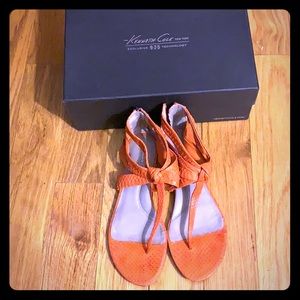 Pre-owned Sandals by Kenneth Cole